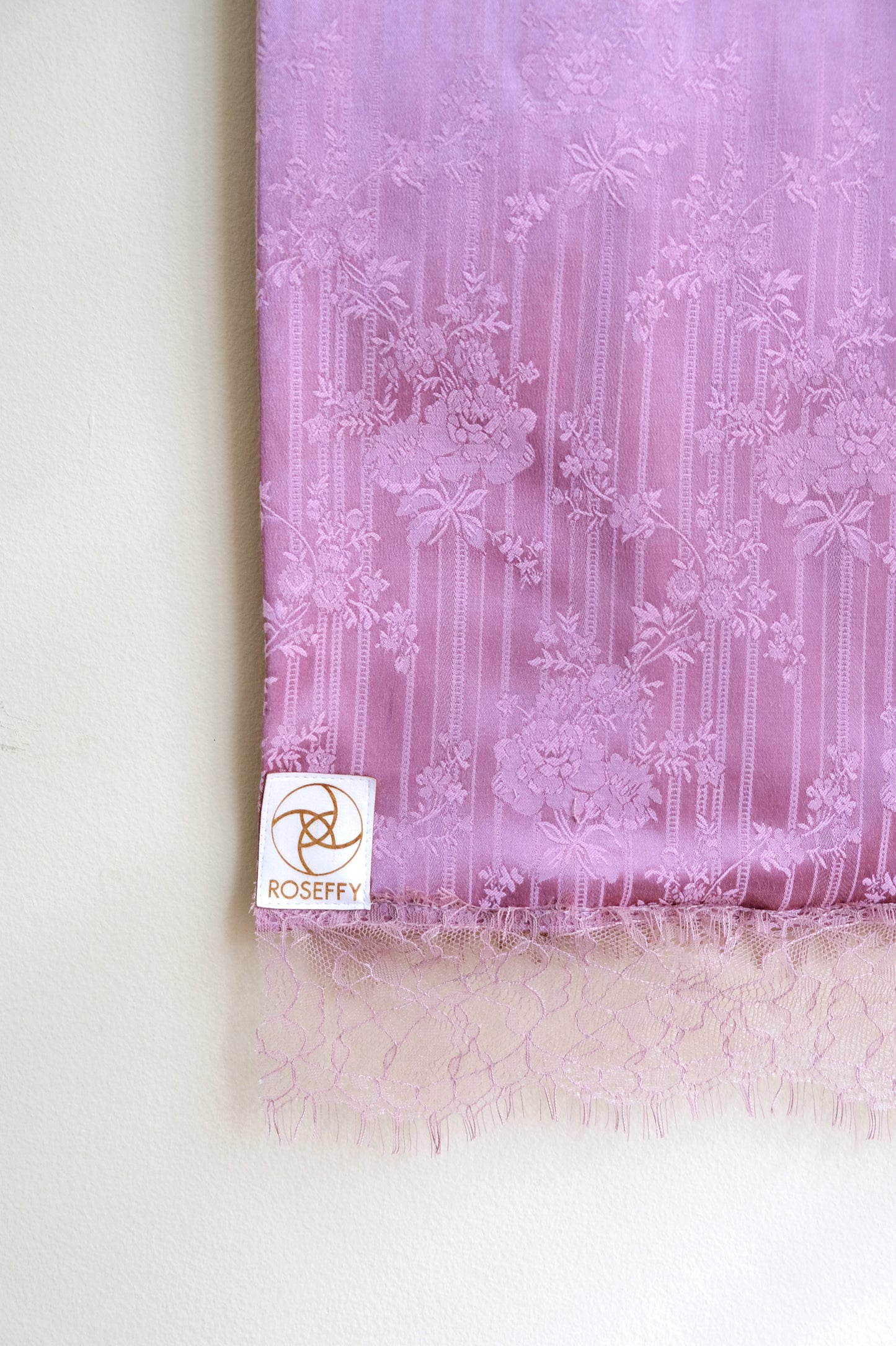 Roseffy Scarf ~ Pinq Brocade