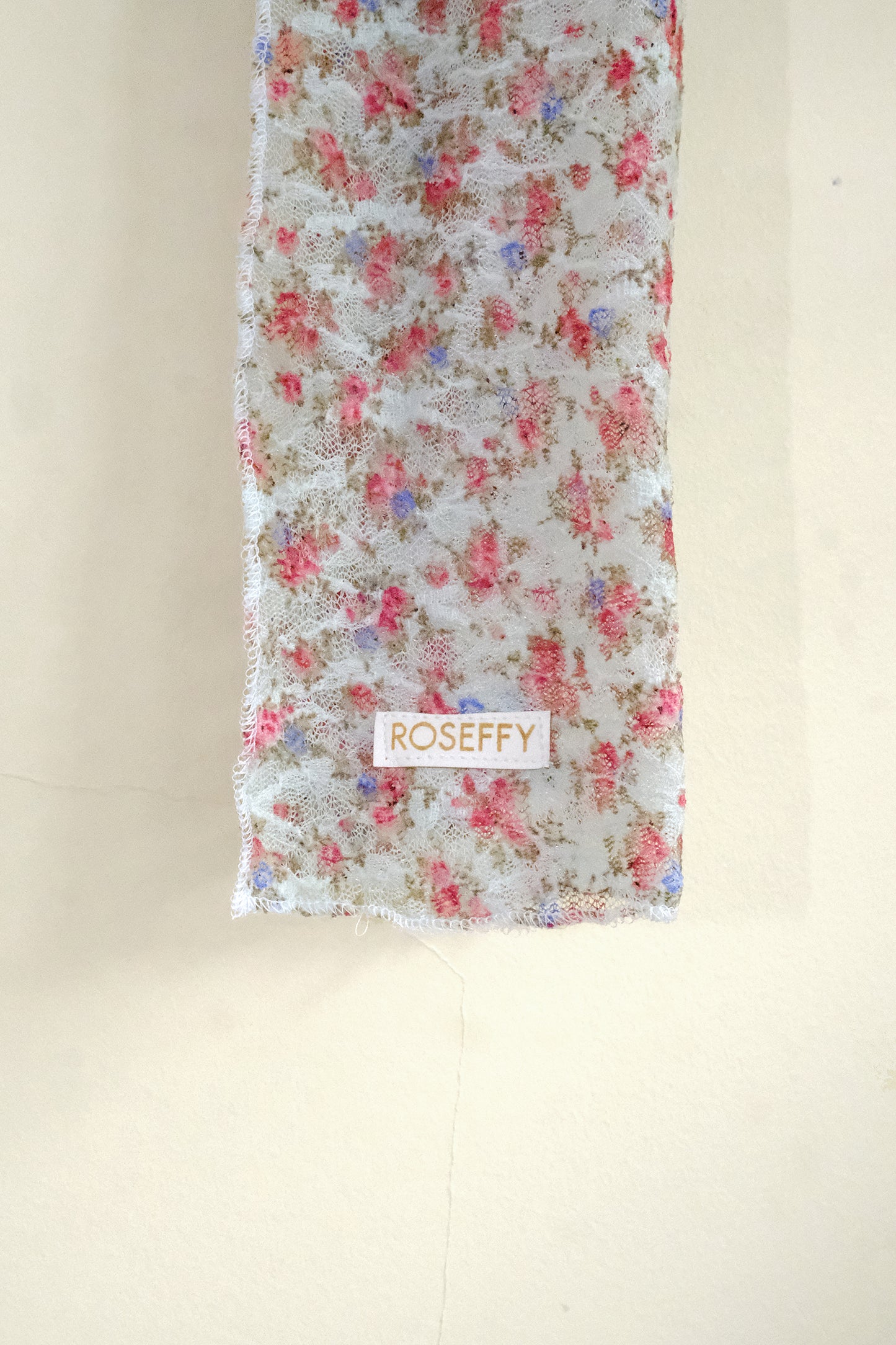 Roseffy Slim Scarf ~ floral