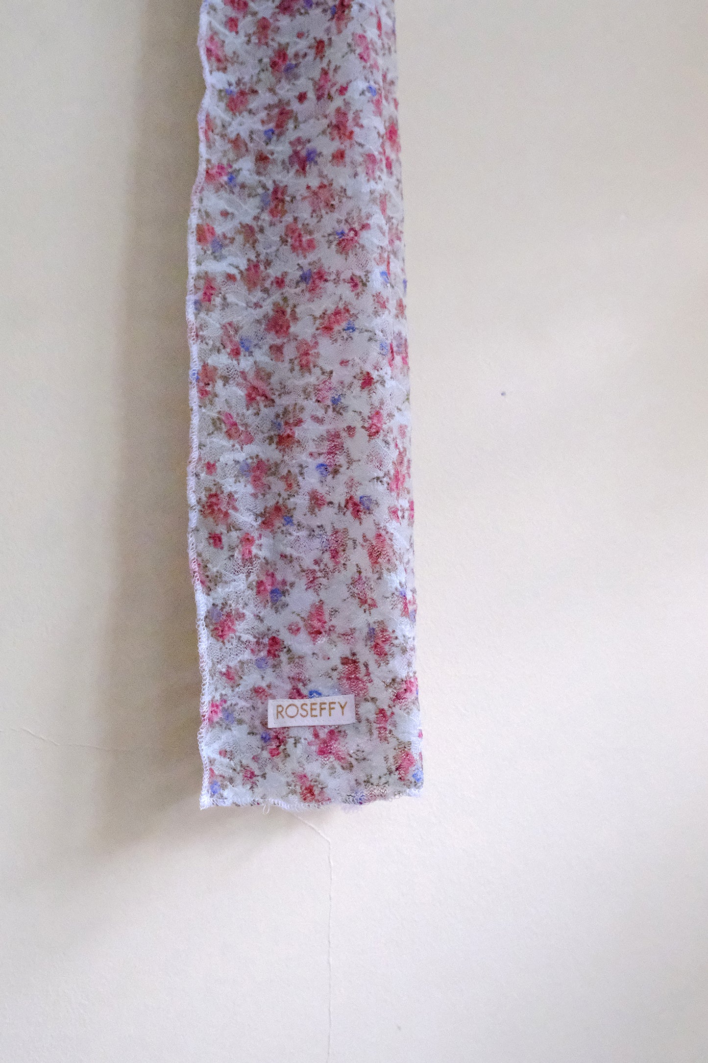 Roseffy Slim Scarf ~ floral