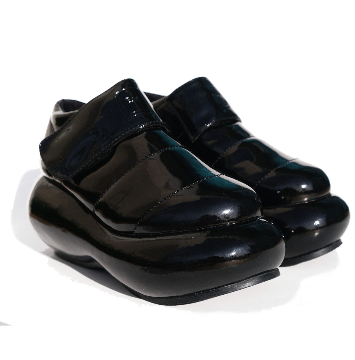 IIIM • GLOSS • BLACK