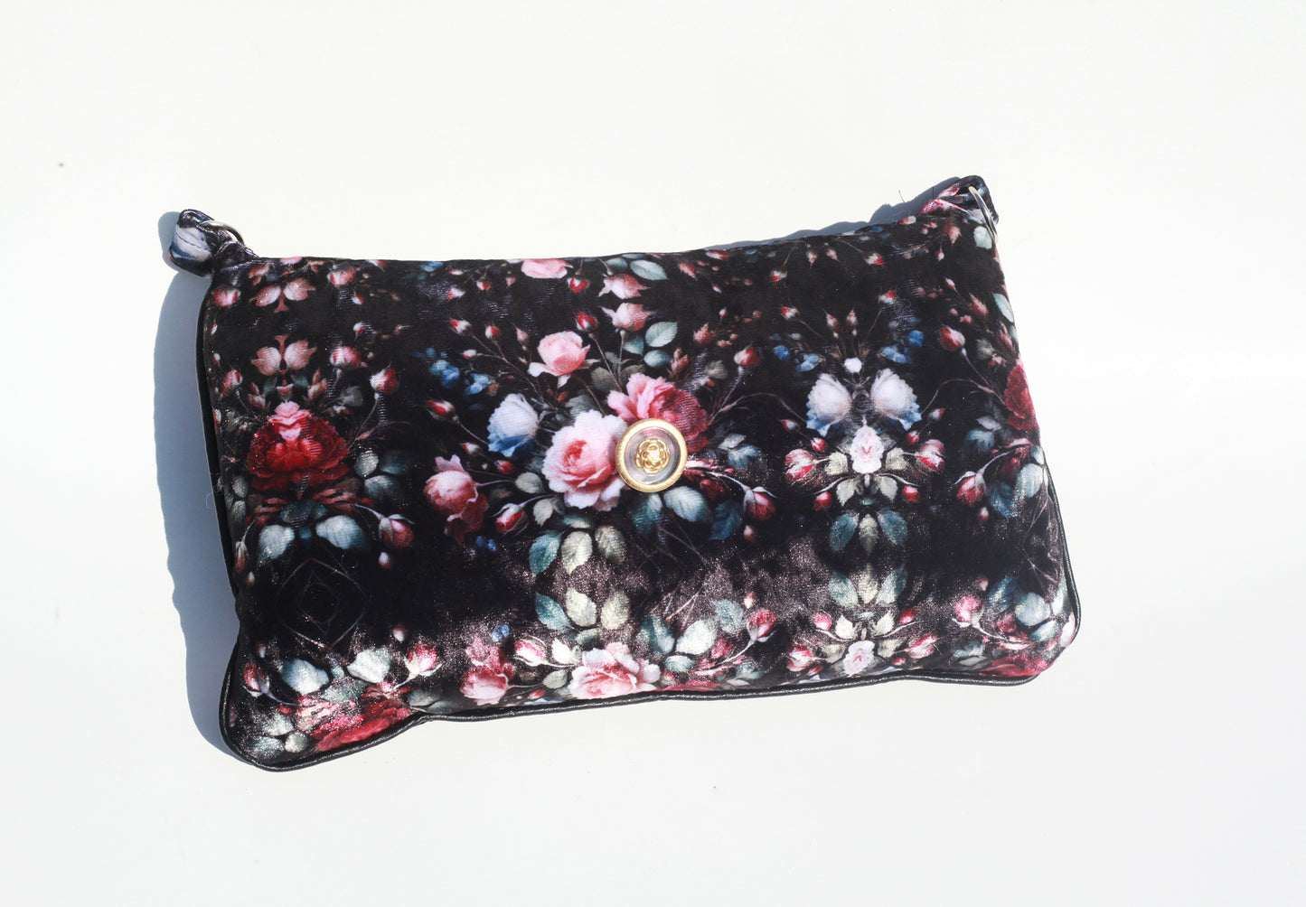Pillow Whisper💤 🌹 {ʀᴏsᴇ ᴄʟᴜᴛᴄʜ}