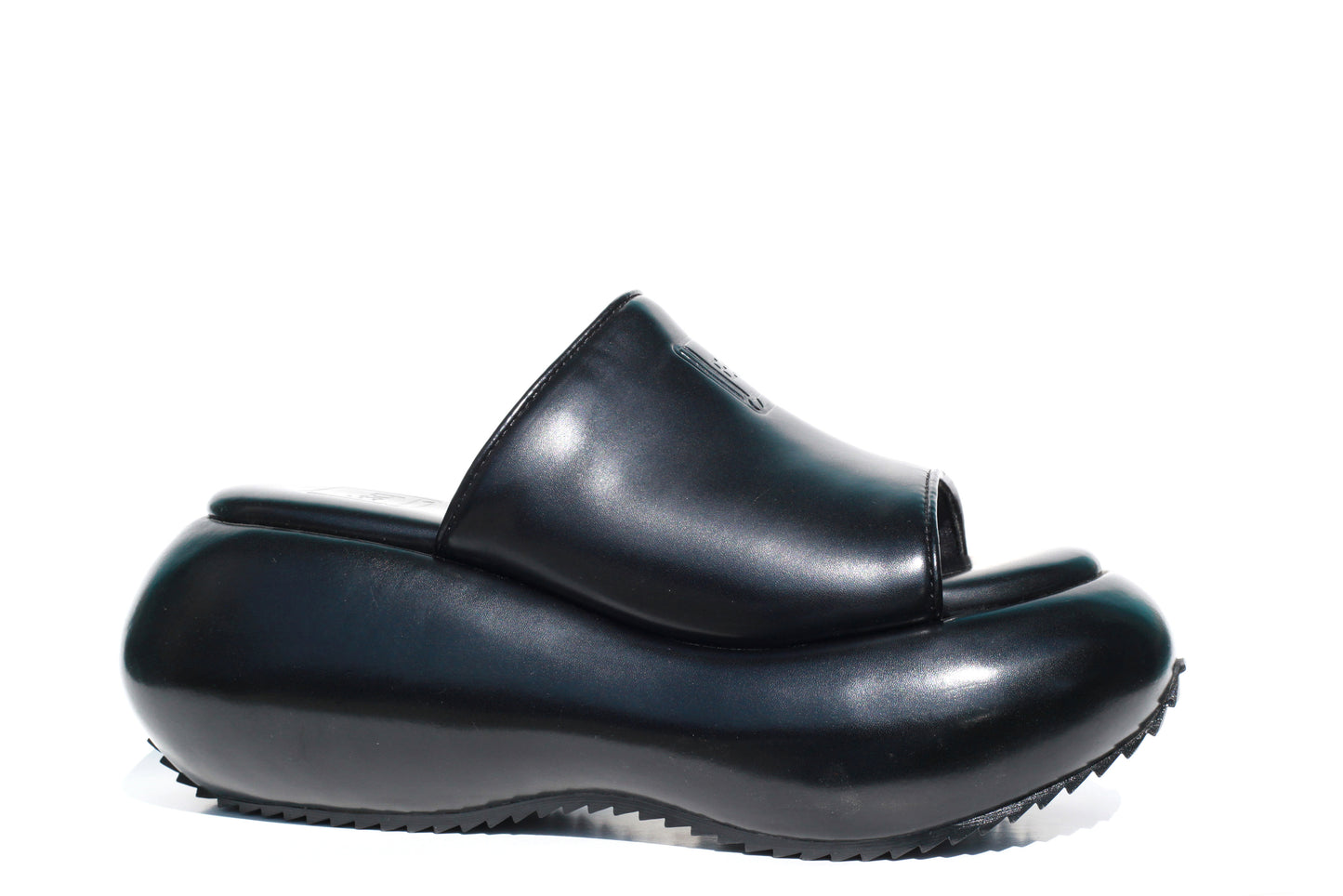 IIIM • BLACK