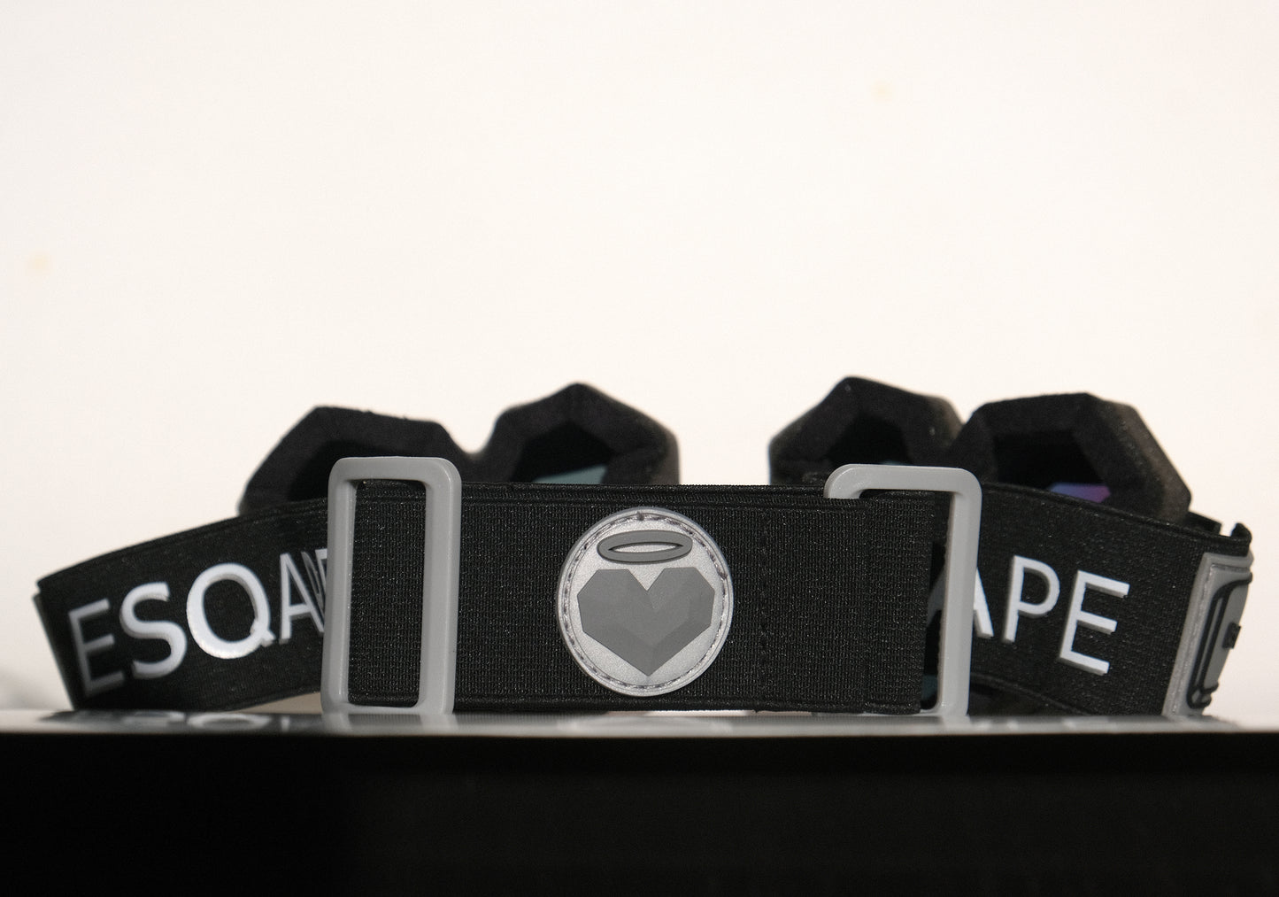 ESQAPE GOGGLES™ BLACK ᴀʟʟ ᴡᴇᴀᴛʜᴇʀ