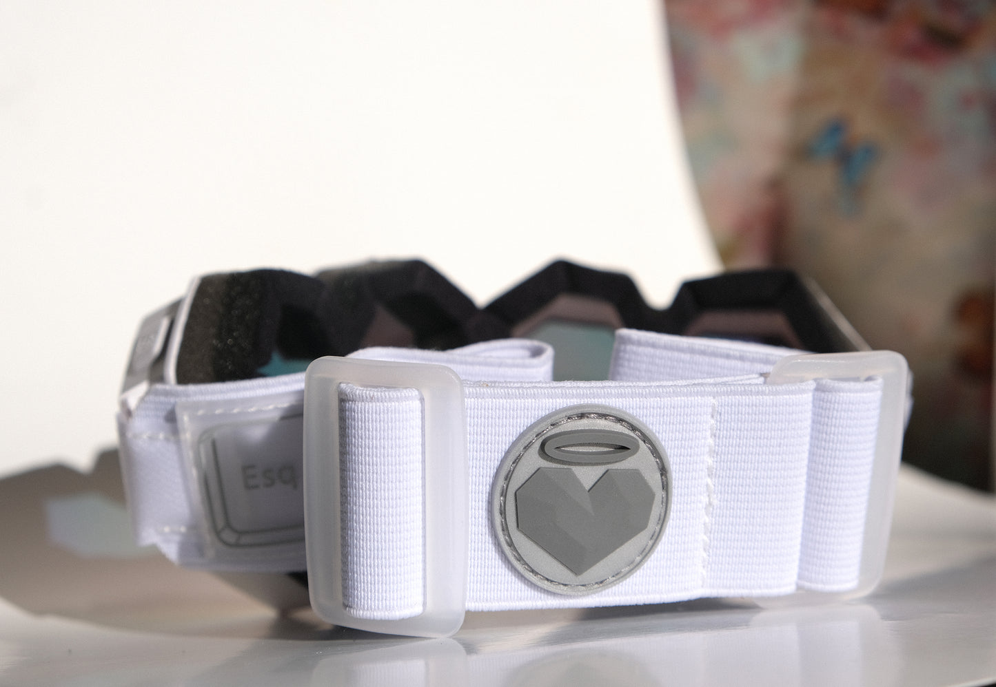 ESQAPE GOGGLES™ WHiTE ᴀʟʟ ᴡᴇᴀᴛʜᴇʀ