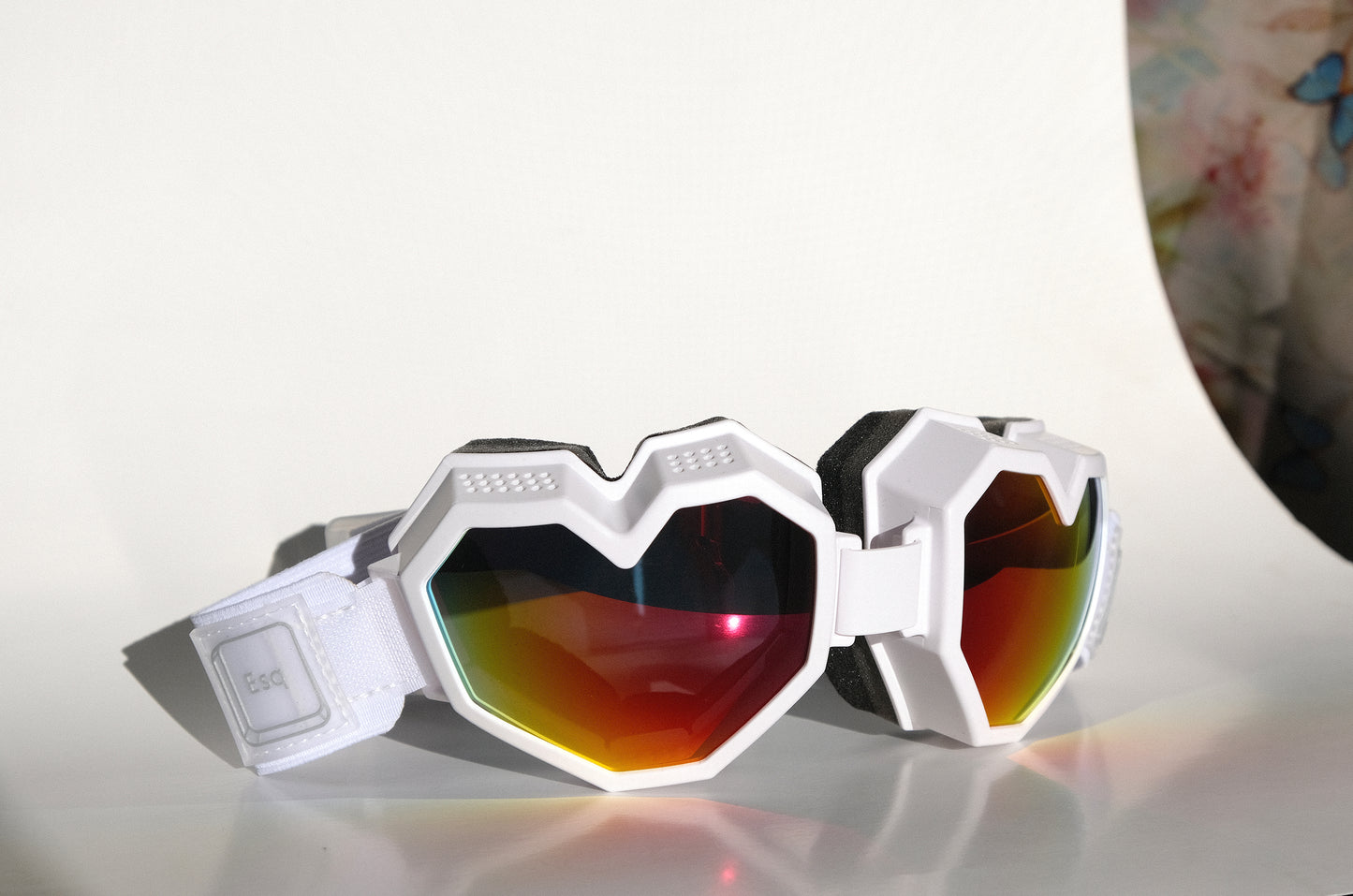 ESQAPE GOGGLES™ WHiTE ᴀʟʟ ᴡᴇᴀᴛʜᴇʀ