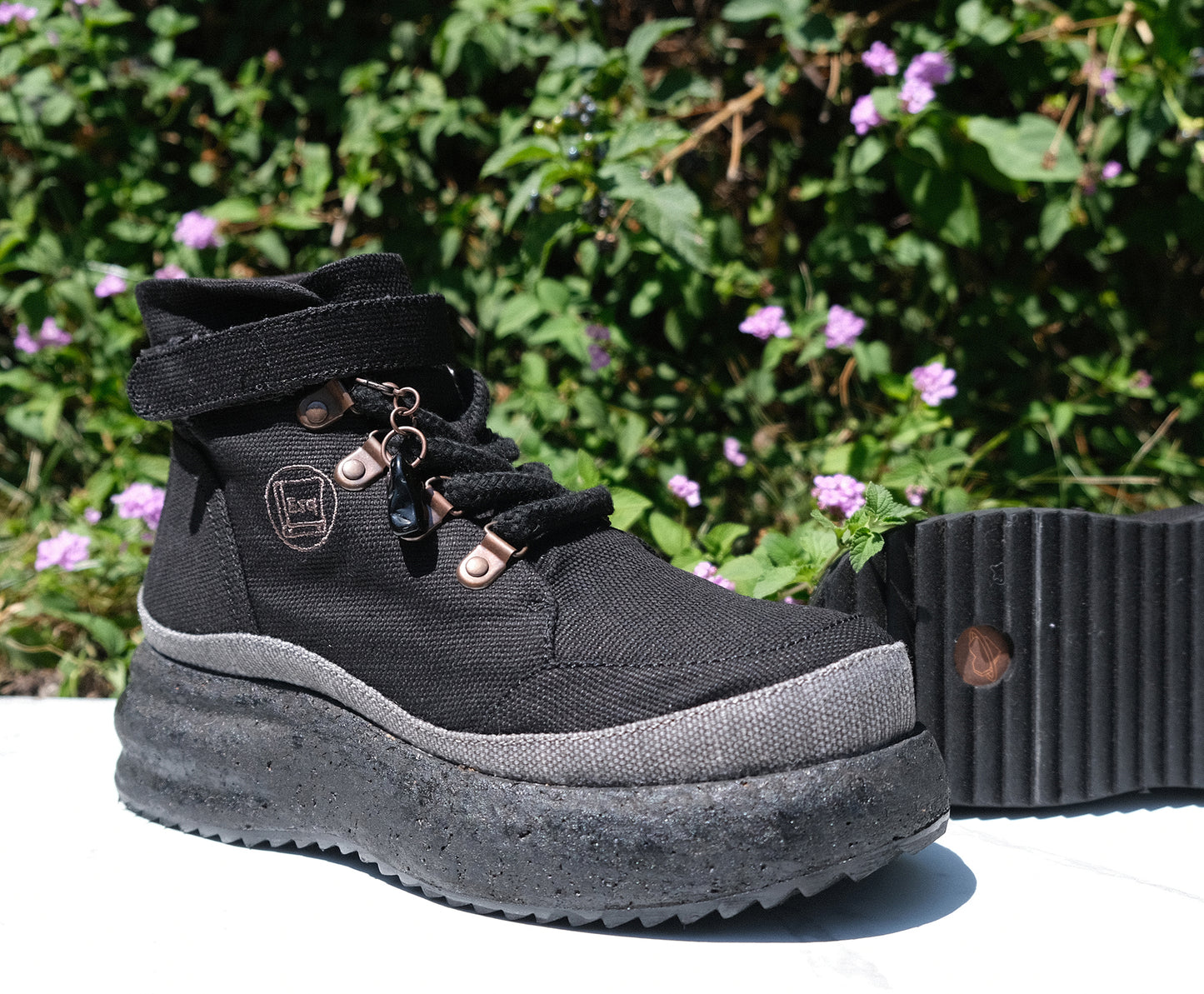 GAIA - BLACK | ᴇᴄᴏ ʜɪᴋᴇʀs ✧