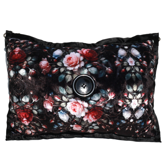 Pillow Whisper💤 🌹   {ʀᴏsᴇ ᴄʟᴜᴛᴄʜ}