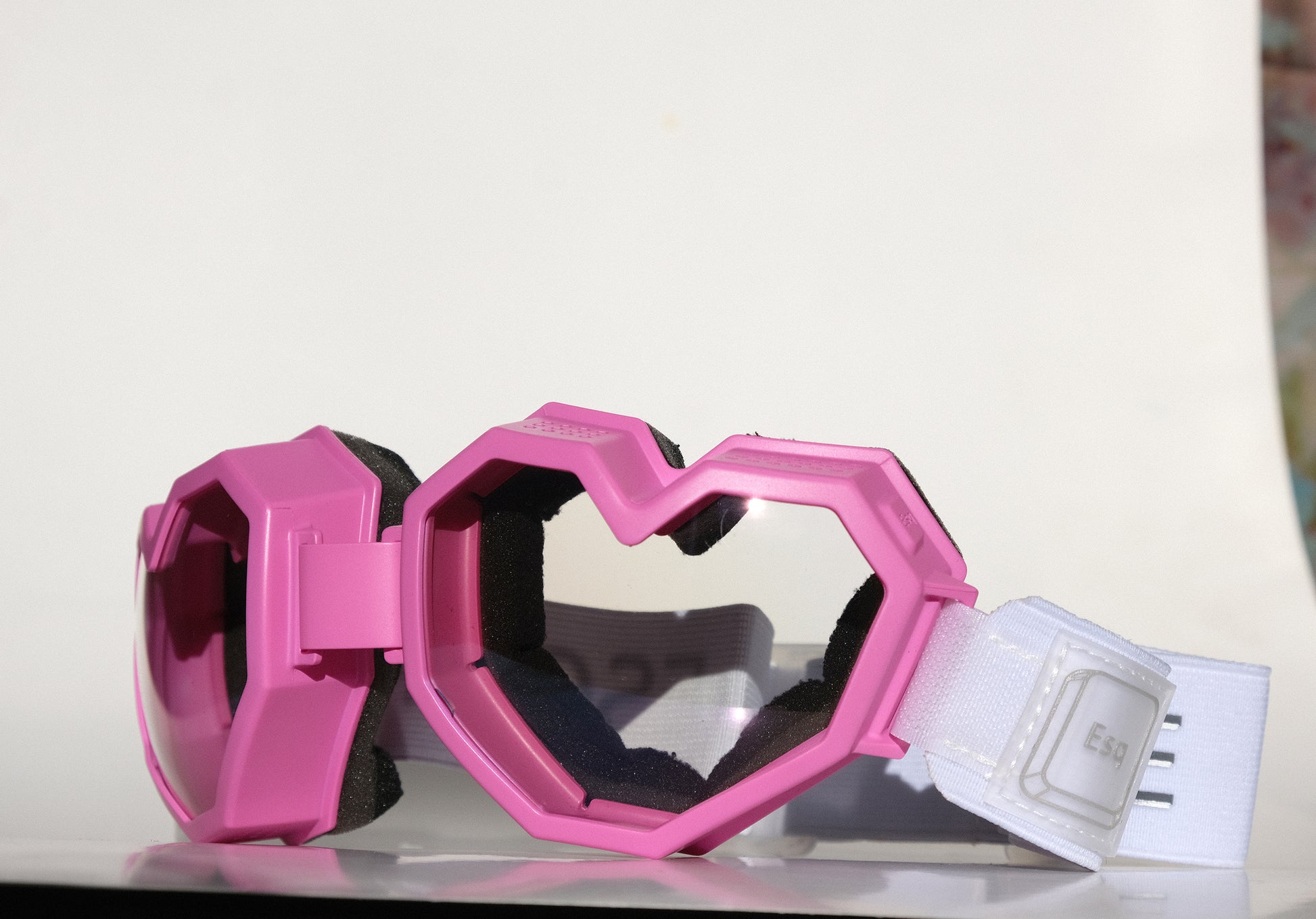heart goggles ESQAPE GOGGLES™ PINK ᴀʟʟ ᴡᴇᴀᴛʜᴇʀ – esqape