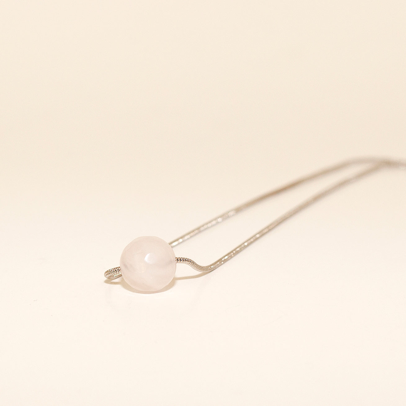 Rose Quartz Bead Necklace [esq]